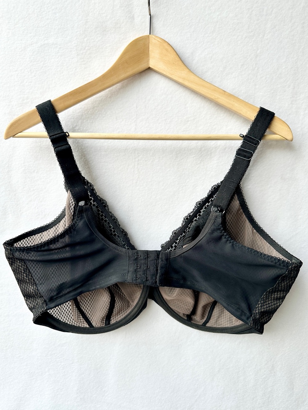 Elomi Charley Side Support Plunge Lace Underwire Bra in Black Size 40L - Picture 7 of 9